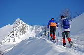 SOLEGGIATO INIZIO DI PRIMAVERA SULLE NEVI DELL’ALPE VARRONE IL 13 E 14 MARZO 2010) - FOTOGALLERY